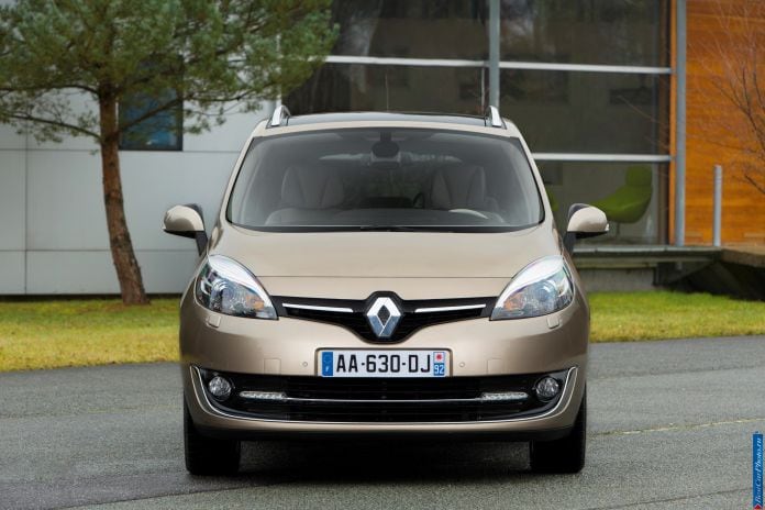 2013 Renault Grand Scenic - фотография 3 из 7