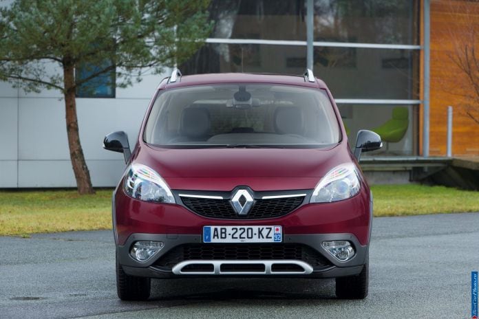 2013 Renault Scenic Xmod - фотография 3 из 15