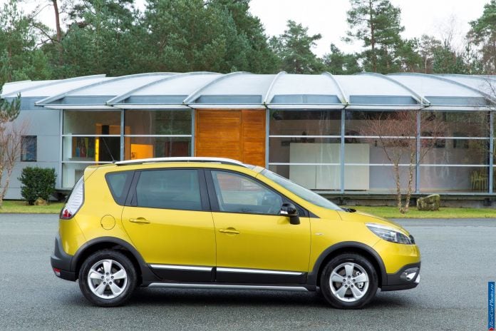 2013 Renault Scenic Xmod - фотография 8 из 15 2013 Renault Scenic Xmod - фотография 8 из 15