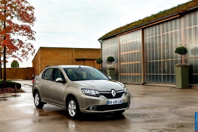 2013 Renault Symbol - фотография 1 из 18