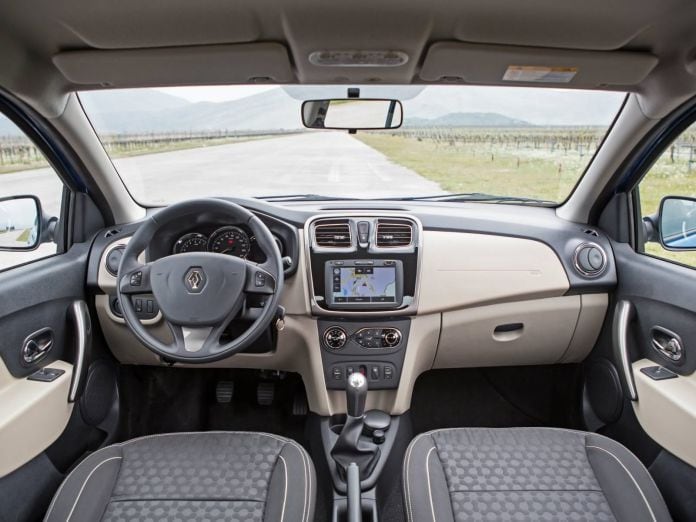 2014 Renault Logan - фотография 3 из 22 2014 Renault Logan - фотография 3 из 22
