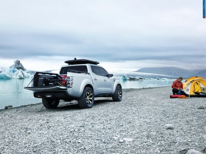 2015 Renault Alaskan Concept - фотография 2 из 27