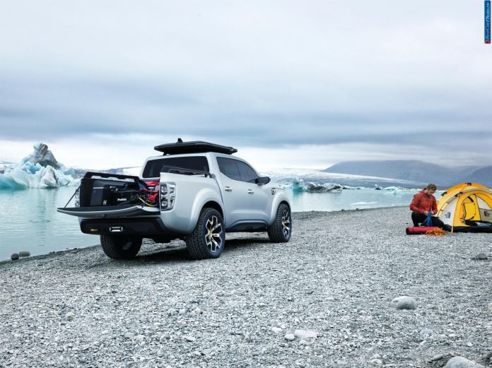 2015 Renault Alaskan Concept - фотография 2 из 27 2015 Renault Alaskan Concept - фотография 2 из 27