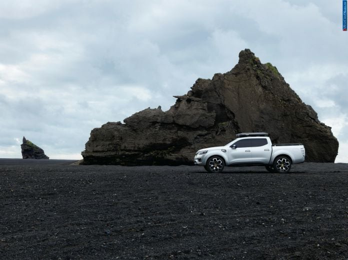 2015 Renault Alaskan Concept - фотография 16 из 27 2015 Renault Alaskan Concept - фотография 16 из 27