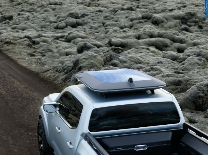 2015 Renault Alaskan Concept - фотография 17 из 27