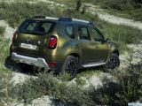 renault_2015_duster_suv_5_door_009.jpg