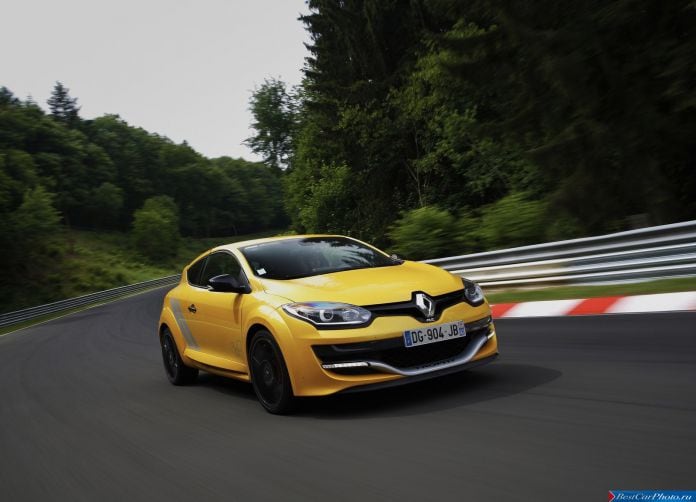 2015 Renault Megane RS 275 Trophy - фотография 2 из 32 2015 Renault Megane RS 275 Trophy - фотография 2 из 32