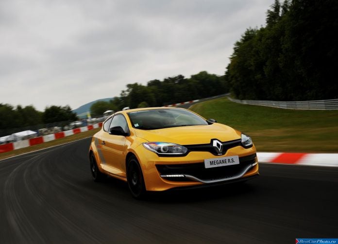2015 Renault Megane RS 275 Trophy - фотография 3 из 32 2015 Renault Megane RS 275 Trophy - фотография 3 из 32