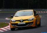 renault_2015_megane_rs_275_trophy_008.jpg