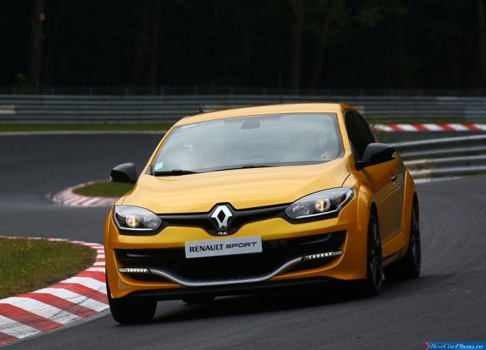 2015 Renault Megane RS 275 Trophy - фотография 8 из 32