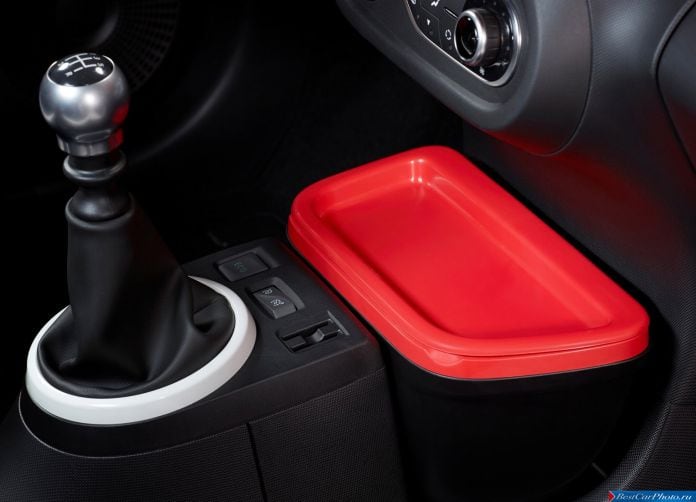 2015 Renault Twingo - фотография 61 из 93 2015 Renault Twingo - фотография 61 из 93