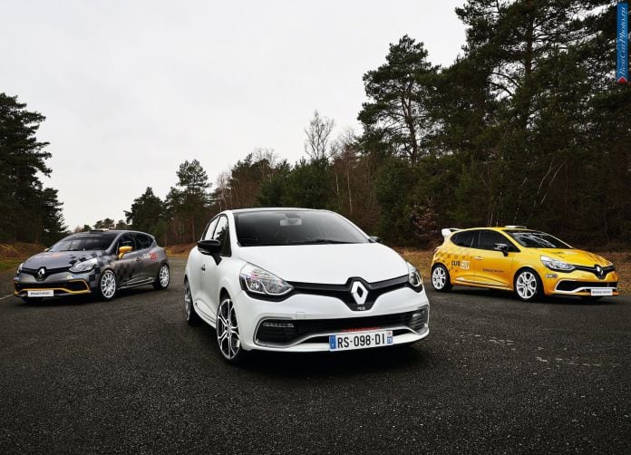 2016 Renault Clio RS 220 Trophy EDC - фотография 1 из 14 2016 Renault Clio RS 220 Trophy EDC - фотография 1 из 14