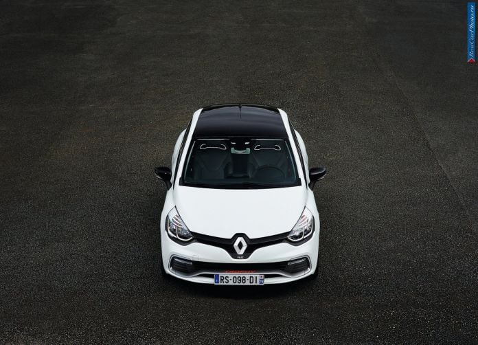 2016 Renault Clio RS 220 Trophy EDC - фотография 7 из 14 2016 Renault Clio RS 220 Trophy EDC - фотография 7 из 14