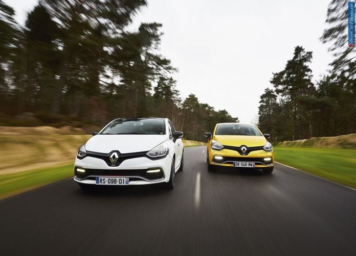 2016 Renault Clio RS 220 Trophy EDC - фотография 8 из 14 2016 Renault Clio RS 220 Trophy EDC - фотография 8 из 14