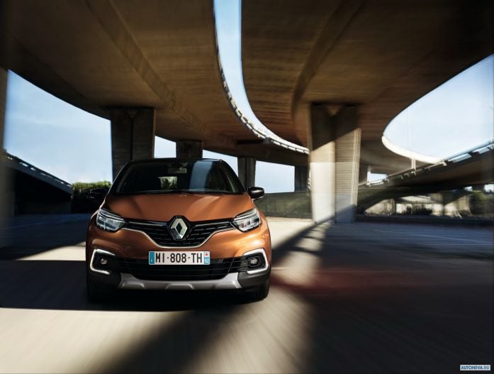 2018 Renault Captur - фотография 1 из 40 2018 Renault Captur - фотография 1 из 40
