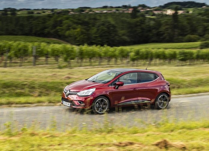 2017 Renault Clio - фотография 23 из 76 2017 Renault Clio - фотография 23 из 76