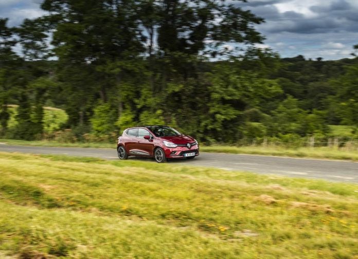 2017 Renault Clio - фотография 24 из 76