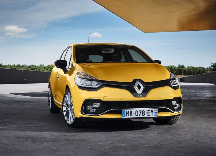 2017 Renault Clio RS - фотография 2 из 12 2017 Renault Clio RS - фотография 2 из 12