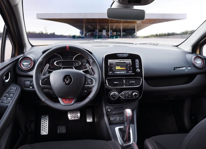 2017 Renault Clio RS - фотография 6 из 12 2017 Renault Clio RS - фотография 6 из 12