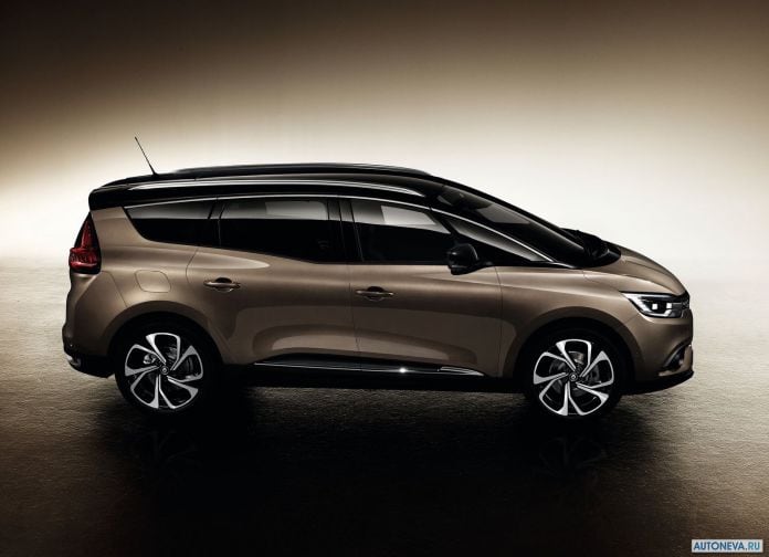 2017 Renault Grand Scenic - фотография 2 из 87