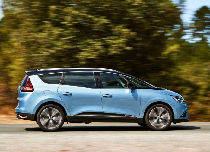 2017 Renault Grand Scenic - фотография 18 из 87