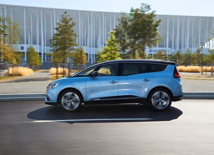 2017 Renault Grand Scenic - фотография 20 из 87