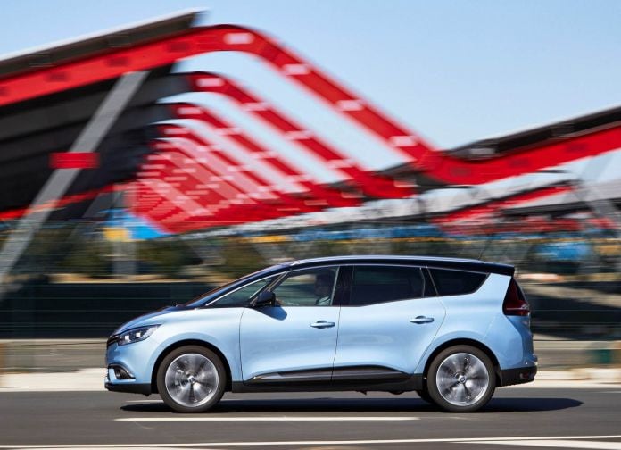 2017 Renault Grand Scenic - фотография 23 из 87