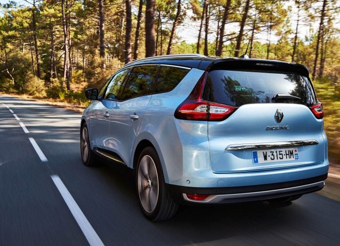 2017 Renault Grand Scenic - фотография 31 из 87
