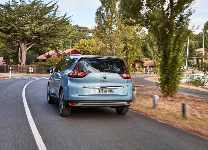 2017 Renault Grand Scenic - фотография 34 из 87