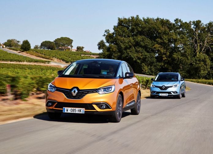 2017 Renault Grand Scenic - фотография 38 из 87