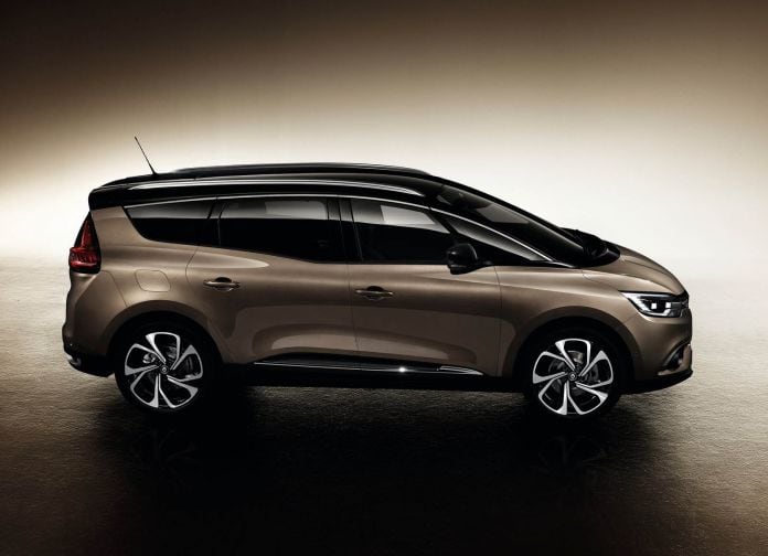 2017 Renault Grand Scenic - фотография 44 из 87