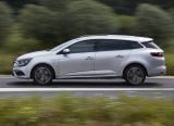 renault_2017_megane_estate_012.jpg