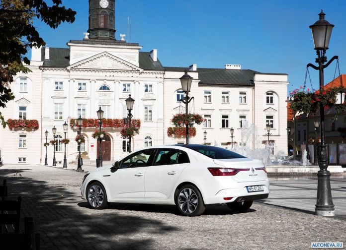 2017 Renault Megane Sedan - фотография 35 из 71 2017 Renault Megane Sedan - фотография 35 из 71
