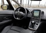 renault_2017_scenic_064.jpg