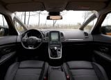 renault_2017_scenic_066.jpg