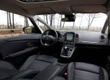renault_2017_scenic_067.jpg