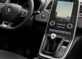 renault_2017_scenic_072.jpg