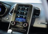 renault_2017_scenic_073.jpg