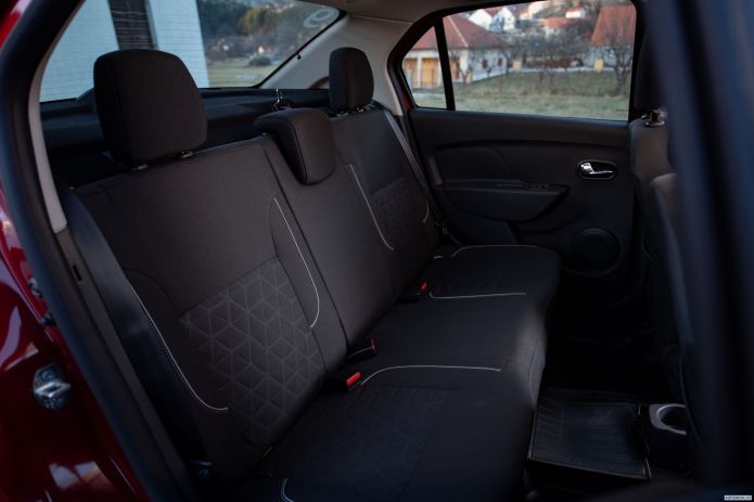 2018 Renault Logan Stepway - фотография 19 из 27