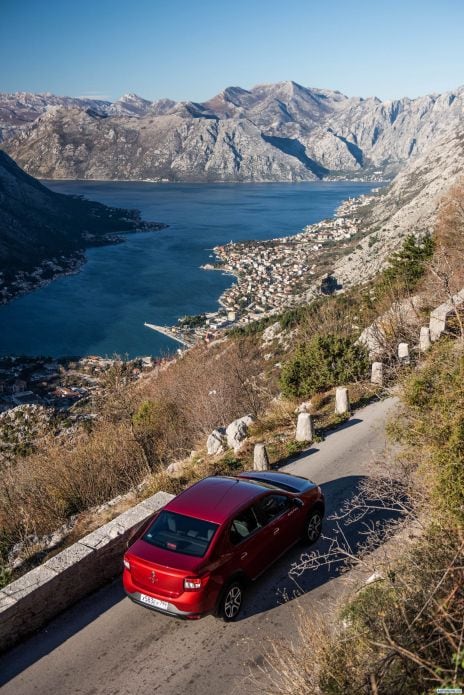 2018 Renault Logan Stepway - фотография 24 из 27