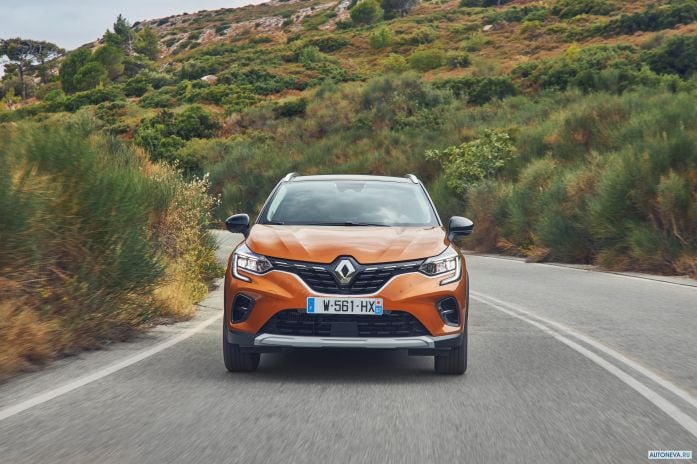 2020 Renault Captur - фотография 1 из 40