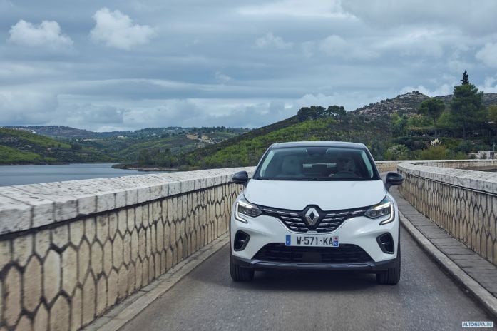 2020 Renault Captur Initiale Paris - фотография 1 из 32