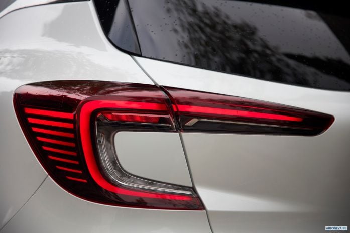 2020 Renault Captur Initiale Paris - фотография 31 из 32 2020 Renault Captur Initiale Paris - фотография 31 из 32