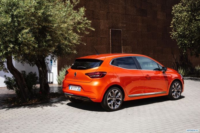 2020 Renault Clio - фотография 14 из 31 2020 Renault Clio - фотография 14 из 31