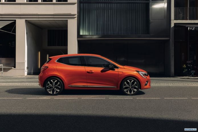 2020 Renault Clio - фотография 16 из 31
