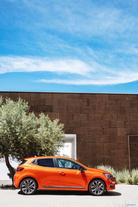 2020 Renault Clio - фотография 17 из 31