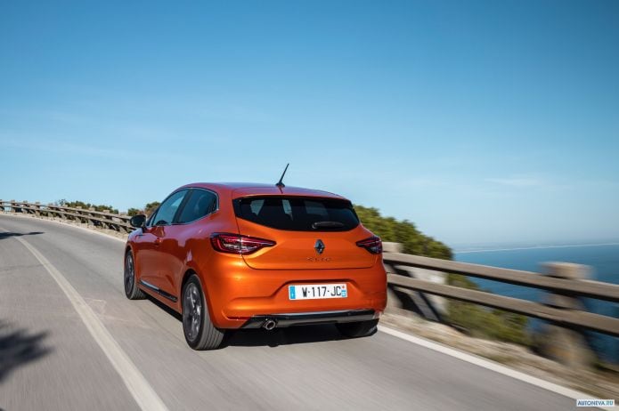 2020 Renault Clio - фотография 19 из 31