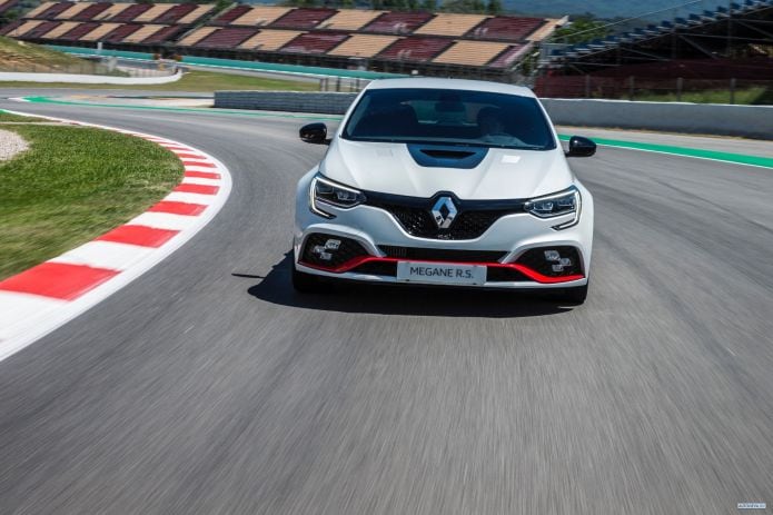 2020 Renault Megane RS Trophy R - фотография 2 из 27