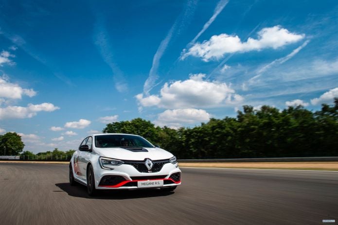 2020 Renault Megane RS Trophy R - фотография 6 из 27