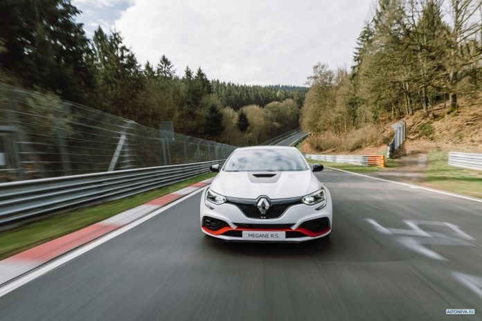 2020 Renault Megane RS Trophy R - фотография 7 из 27